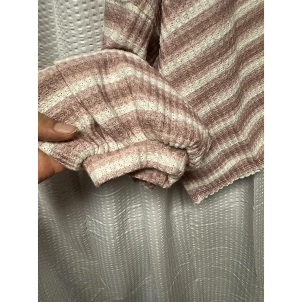 Peach Love California Women's Drop Shoulder Waffle‎ Knit Oversized V Neck Size M